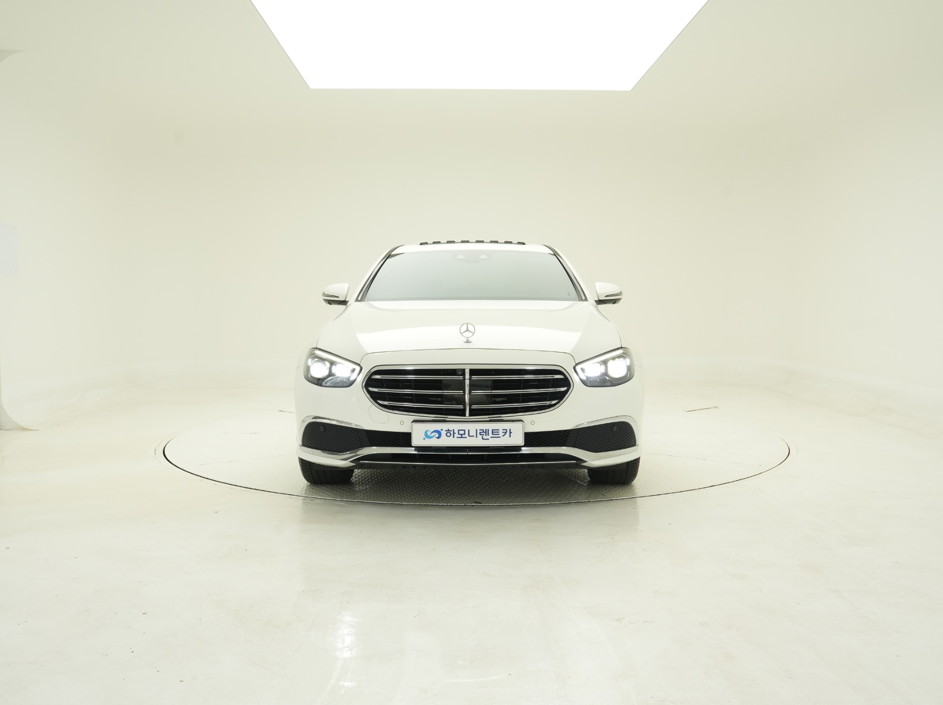 The New E-Class 가솔린 2.0 세단 E250 Exclusive 2022 년형
